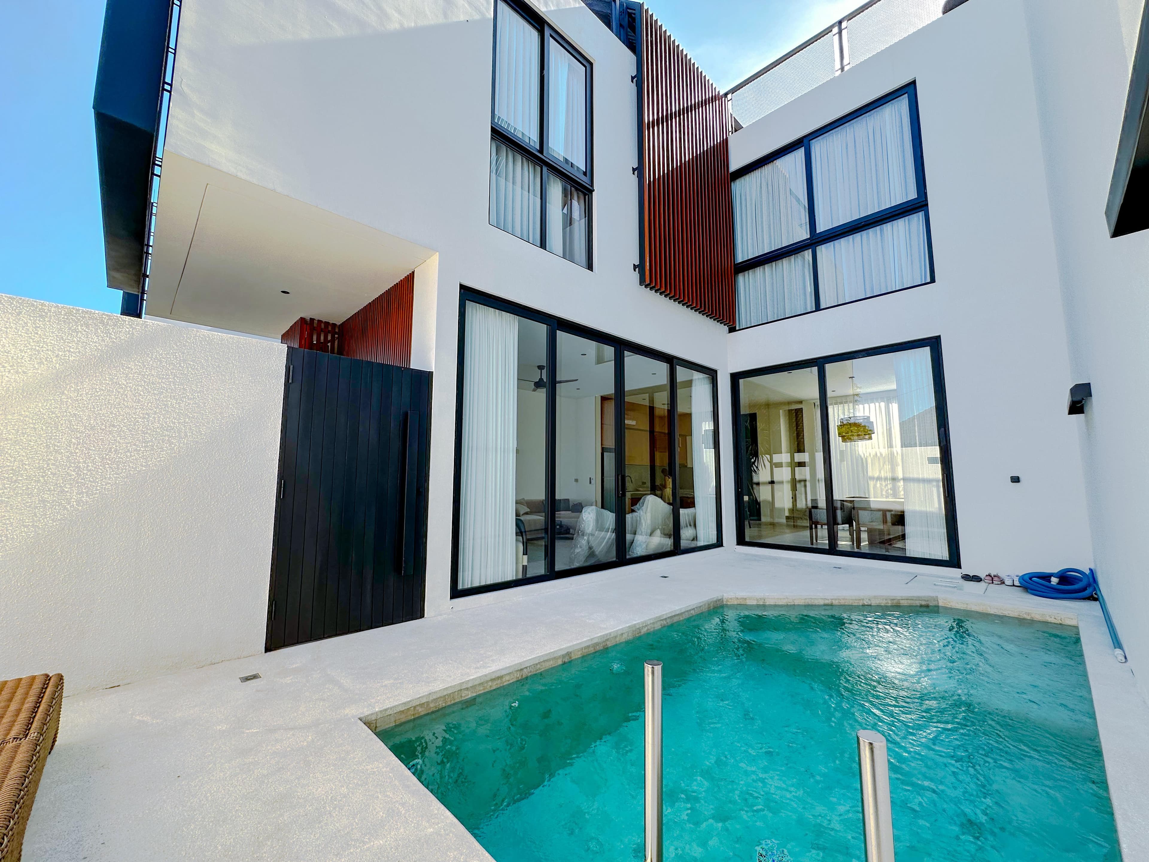 brand-new-2-bedroom-semi-luxury-villa-in-semer-umalas (8).jpeg